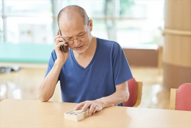 作業に納得し感謝するお客様